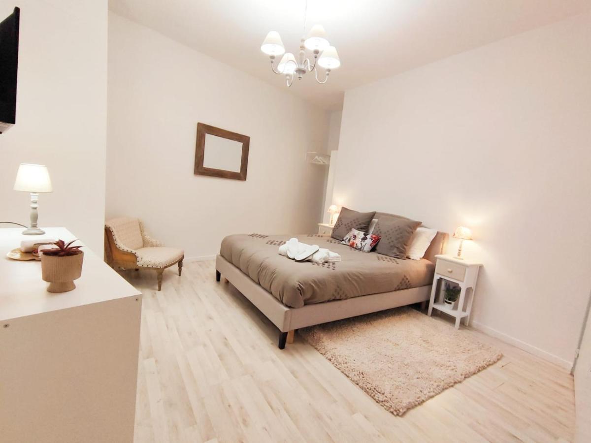 L'Echappee Belle - Terrasse 25M2 - Centre Ville - Lit Queen Size Сен-Кантен Экстерьер фото