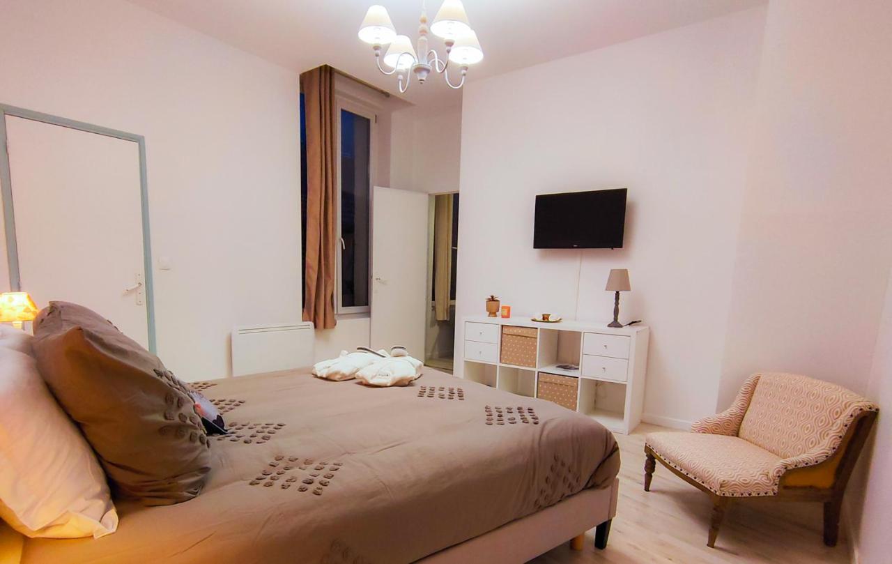 L'Echappee Belle - Terrasse 25M2 - Centre Ville - Lit Queen Size Сен-Кантен Экстерьер фото